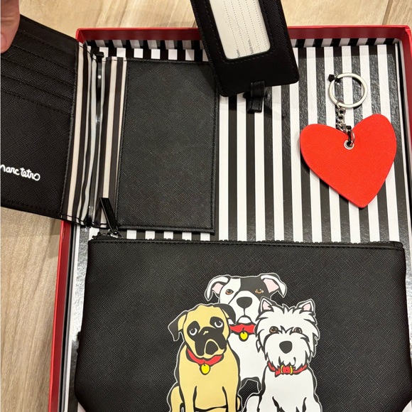 NIB Marc Tetro Dog Friends Travel Accessory Set - Picture 2 of 6